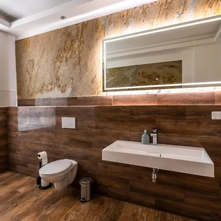 Apartmenthaus In Der Delitzscher Str In Halle-saale Nähe Hauptbahnhof Halle (Saale)