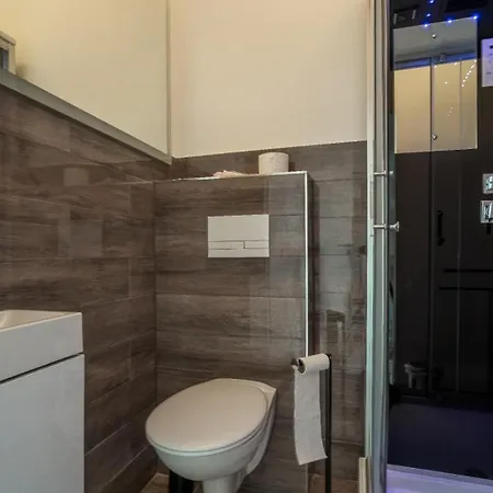 Hotel apartamentowy Apartmenthaus In Der Delitzscher Str In Halle-saale Naehe Hauptbahnhof *