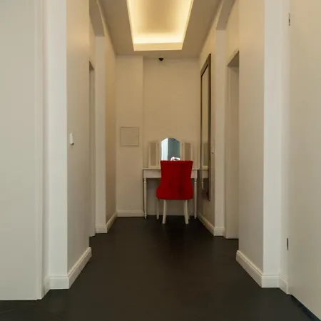 Apartmenthaus In Der Delitzscher Str In Halle-saale Nähe Hauptbahnhof