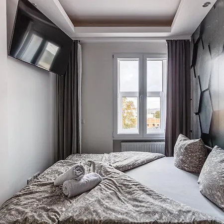 Apartmenthaus In Der Delitzscher Str In Halle-saale Nähe Hauptbahnhof Aparthotel Halle (Saale)