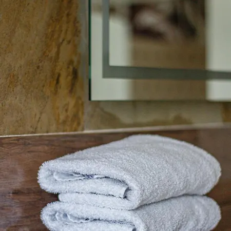 Apartmenthaus In Der Delitzscher Str In Halle-saale Nähe Hauptbahnhof Halle (Saale)