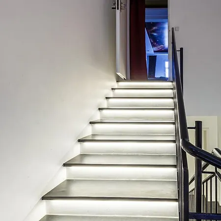 Apartmenthaus In Der Delitzscher Str In Halle-saale Nähe Hauptbahnhof *