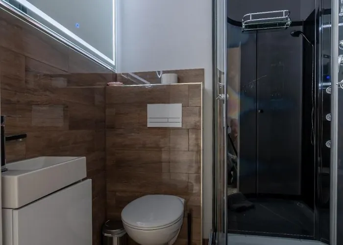 Apartmenthaus In Der Delitzscher Str In Halle-saale Naehe Hauptbahnhof Halle (Saale)