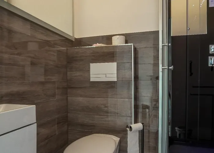 Lägenhetshotell Apartmenthaus In Der Delitzscher Str In Halle-saale Naehe Hauptbahnhof *