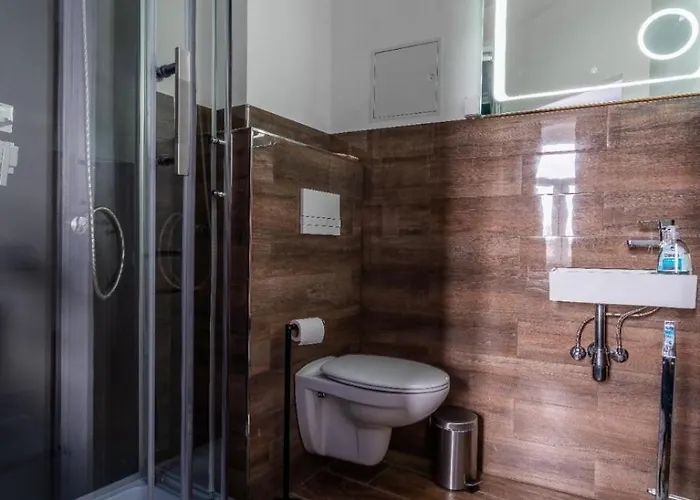 Apartmenthaus In Der Delitzscher Str In Halle-saale Naehe Hauptbahnhof * Halle (Saale)