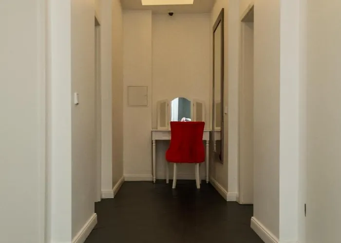 Apartmenthaus In Der Delitzscher Str In Halle-saale Naehe Hauptbahnhof