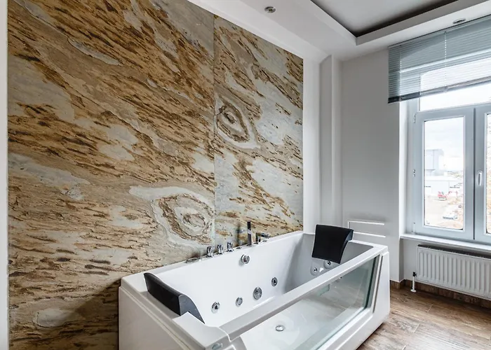 Apartmenthaus In Der Delitzscher Str In Halle-saale Naehe Hauptbahnhof *