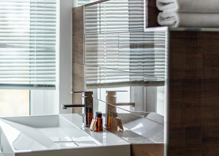 Apartmenthaus In Der Delitzscher Str In Halle-saale Naehe Hauptbahnhof