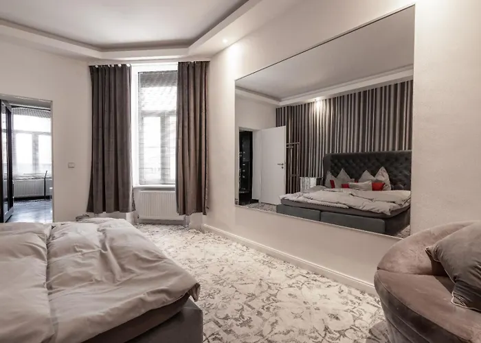 Apartmenthaus In Der Delitzscher Str In Halle-saale Naehe Hauptbahnhof Lägenhetshotell *