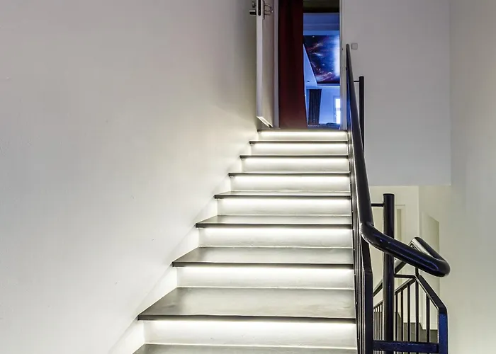 Apartmenthaus In Der Delitzscher Str In Halle-saale Naehe Hauptbahnhof *