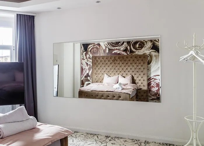 Apartmenthaus In Der Delitzscher Str In Halle-saale Naehe Hauptbahnhof Lägenhetshotell