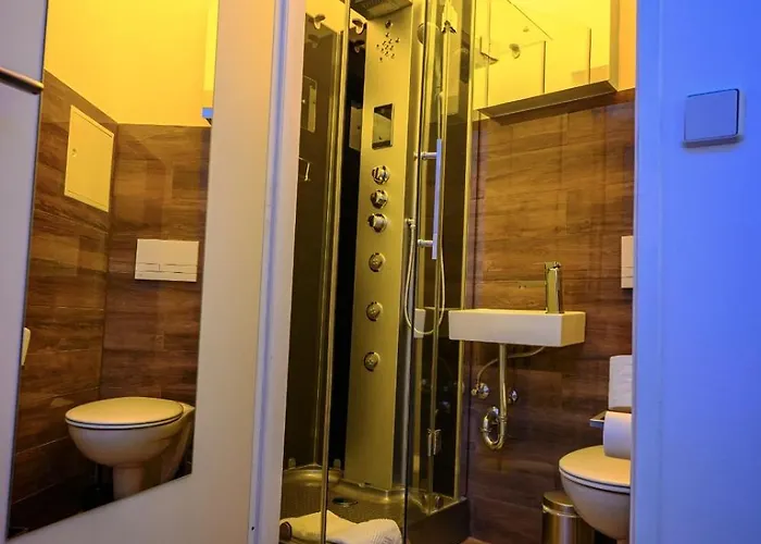 Apartmenthaus In Der Delitzscher Str In Halle-saale Naehe Hauptbahnhof